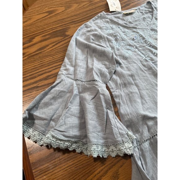Paper Lace light blue tree quarter bell sleeved embroidered crocheted top size M - Picture 3 of 12